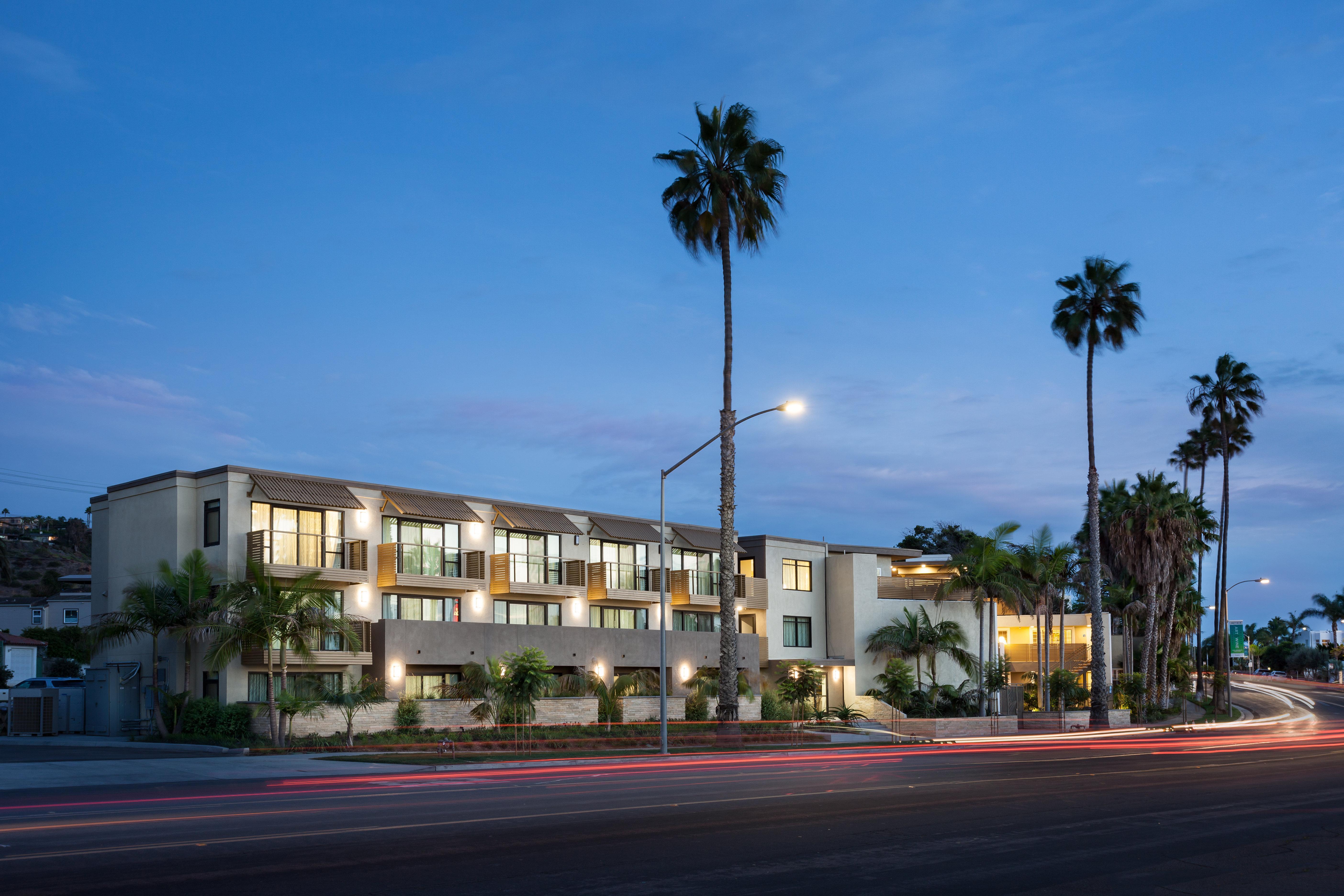 Express And La Jolla - Windansea Beach, And Ihg